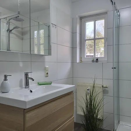 Am Fischland Fluegge Apartment *